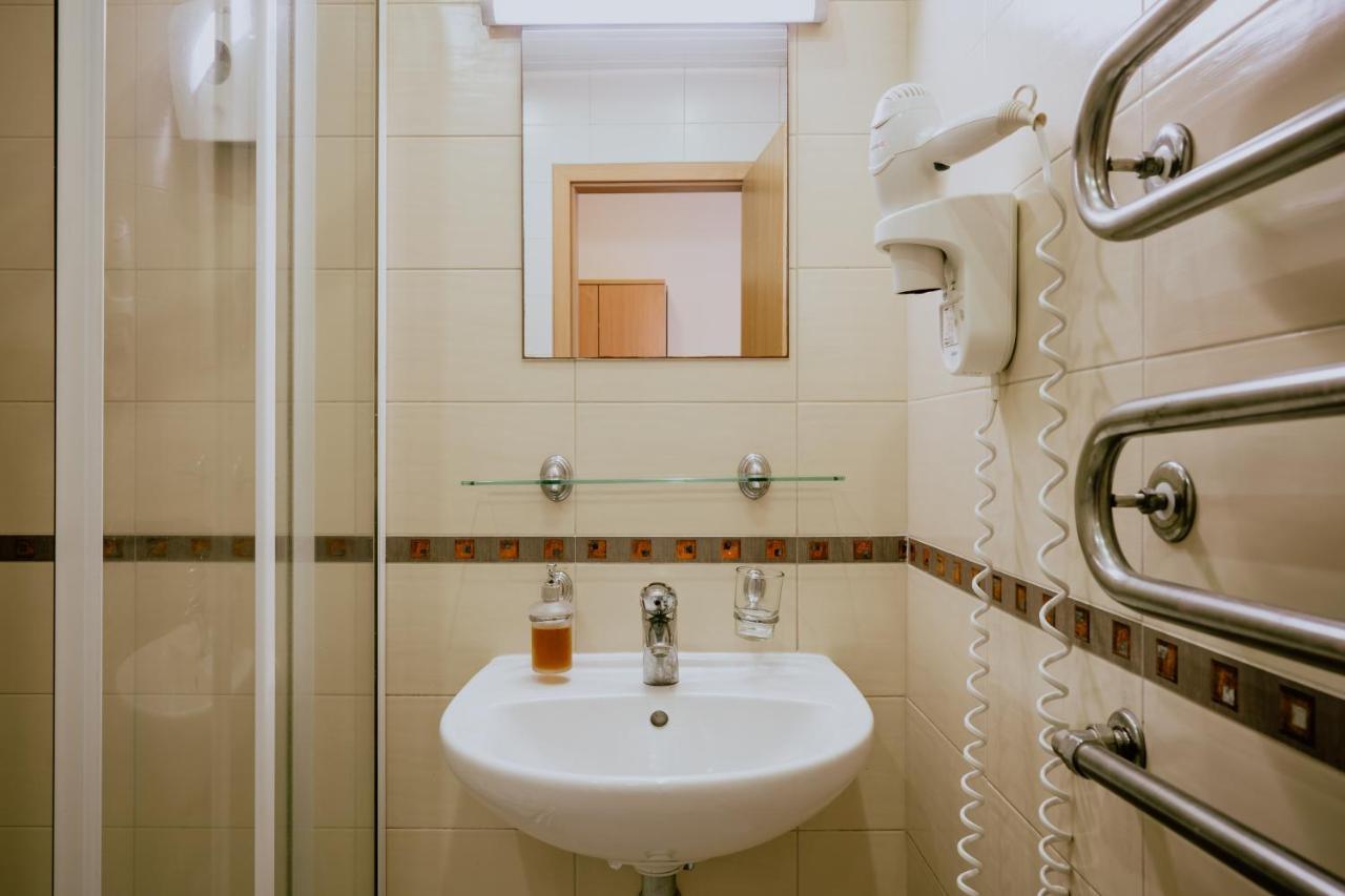 Hotel Vita Self Check In ドルスキニンカイ エクステリア 写真